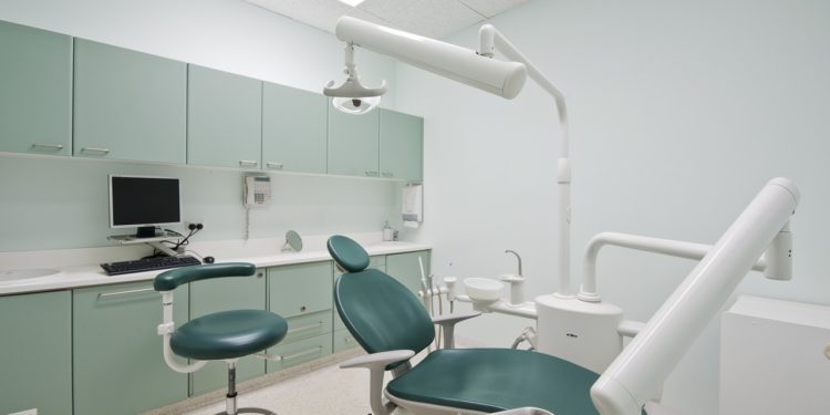 Einen guten Zahnarzt finden – aber wie?